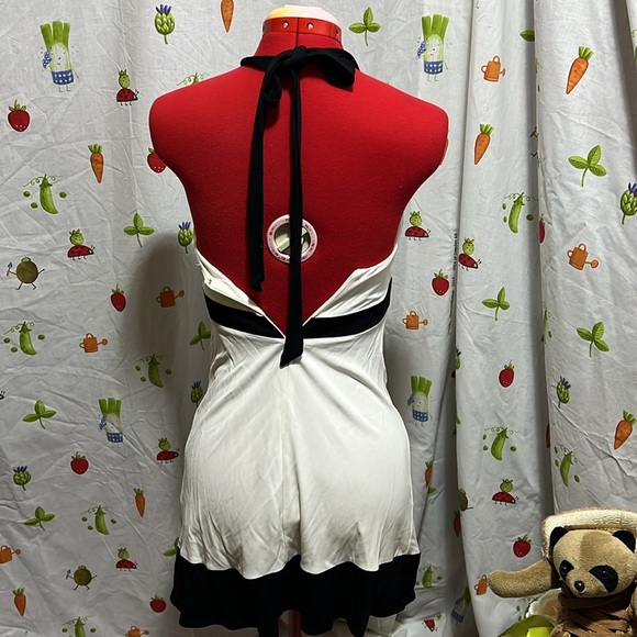 Bebe open back white and black dress 👗 - Picture 3 of 4